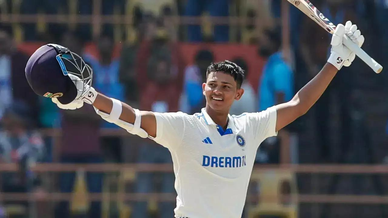 IND vs ENG 5th Test, Day 1 Highlights: Yashasvi Jaiswal's Record-Breaking Streak Continues in Dharamsala Test